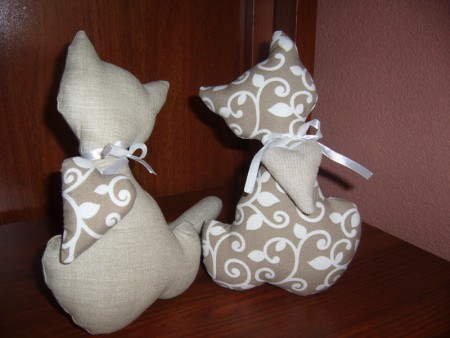 Mačičky - béžové - 23 cm - 11 eur